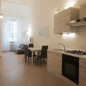 Mistrangelohome 5 - In Pieno Centro , Savona Italia