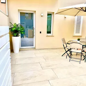 Casa Lina , Punta Secca Italia