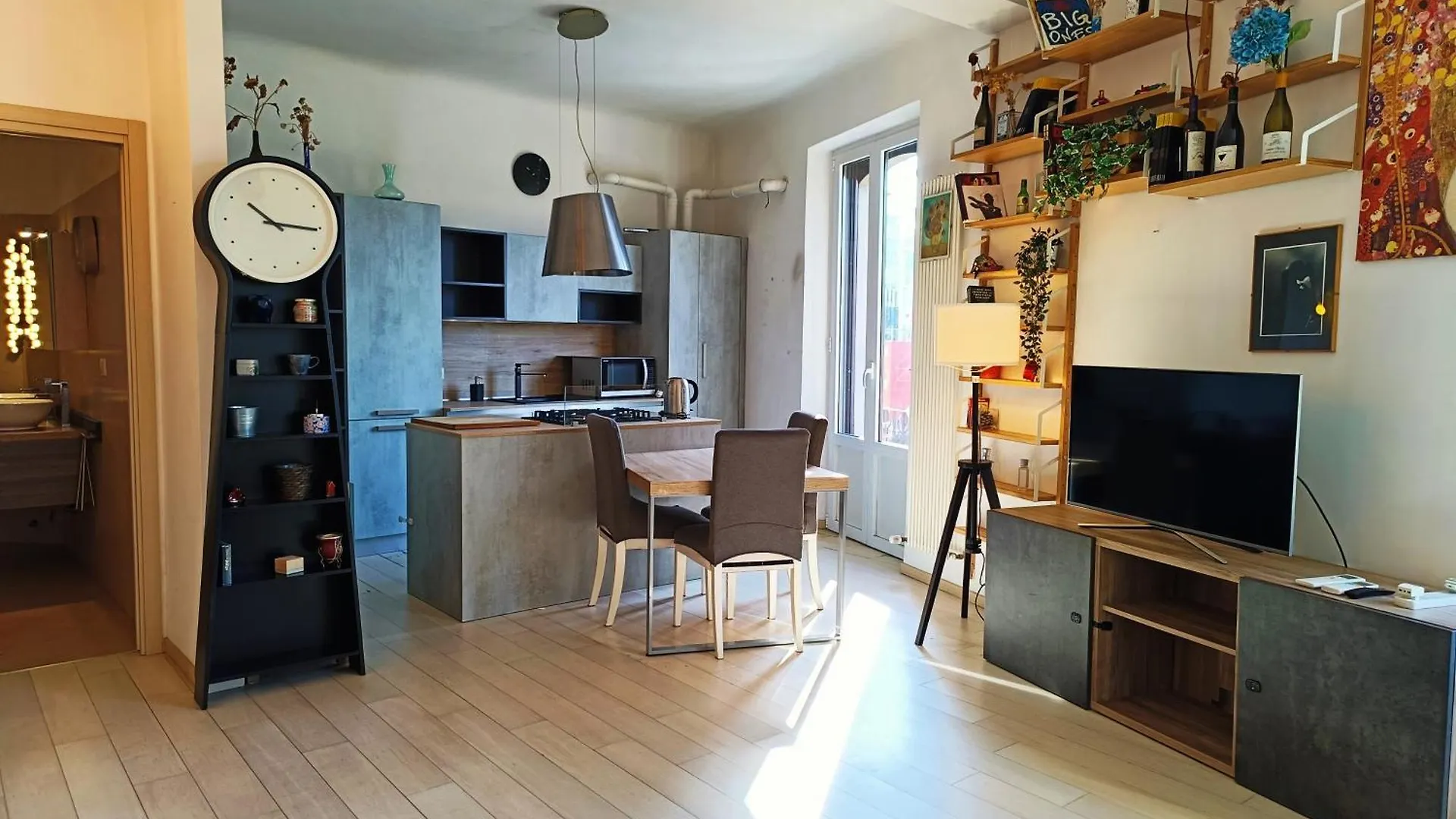 Yr Apartments Milan - Isola 0*,  Italia